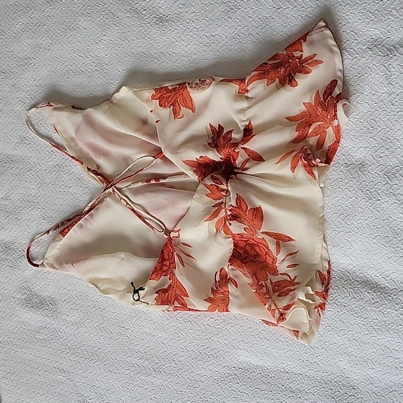 ASTR The Label Floral Top - Picture 5 of 10